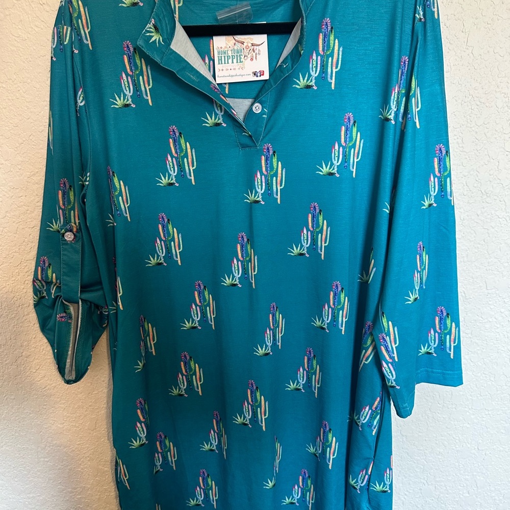 Cactus tunic new with tags. Size XL.